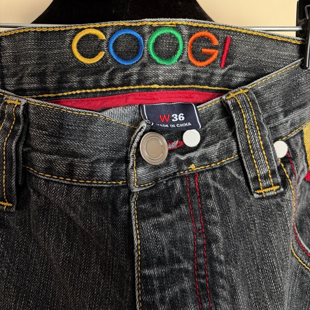 COOGI Y2K Vintage Authentic Black Denim Shorts with Multicolor Stitching Sz 36W - Picture 2 of 8